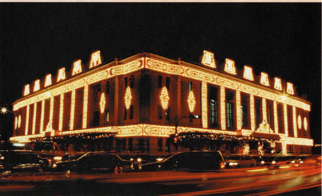 民國80年代時的臺灣銀行銀行總部夜景